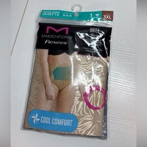 Maidenform Flexees Cool Comfort Sculpts 3X Brief 1 Pair
New in packaging